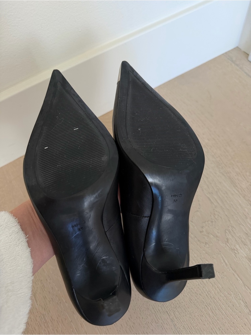MANGO Black Pointed Toe Pumps with Metallic Toe - Picture 8 of 12